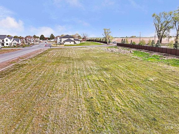 3rd image of 3280 Peytons Pl