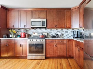 273 Princeton St FLOOR 3, Boston, MA 02128