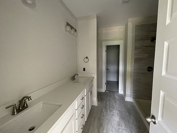4th image of 1104 Anson St Lot 166
