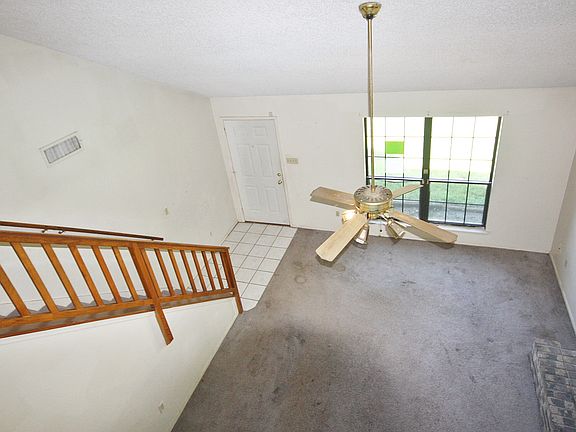 3rd image of 104 Nelson Dr