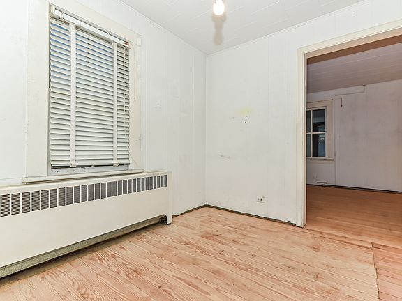 5th image of 387 Hamilton Ave