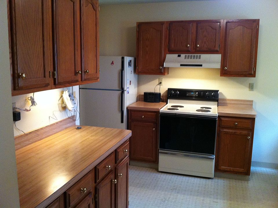 1st image of 146 Marian Ln