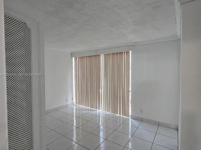 16909 N Bay Rd #321 — Photo 25