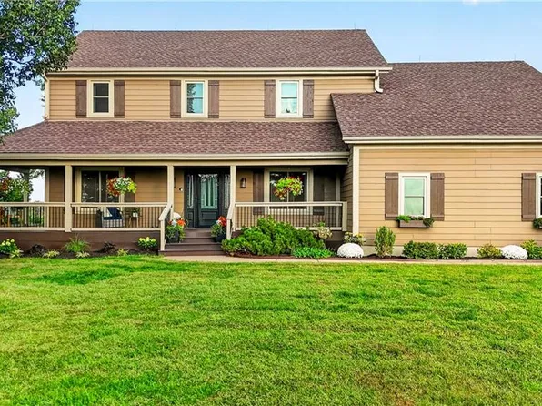 23237 Nall Rd, Bucyrus, KS 66013