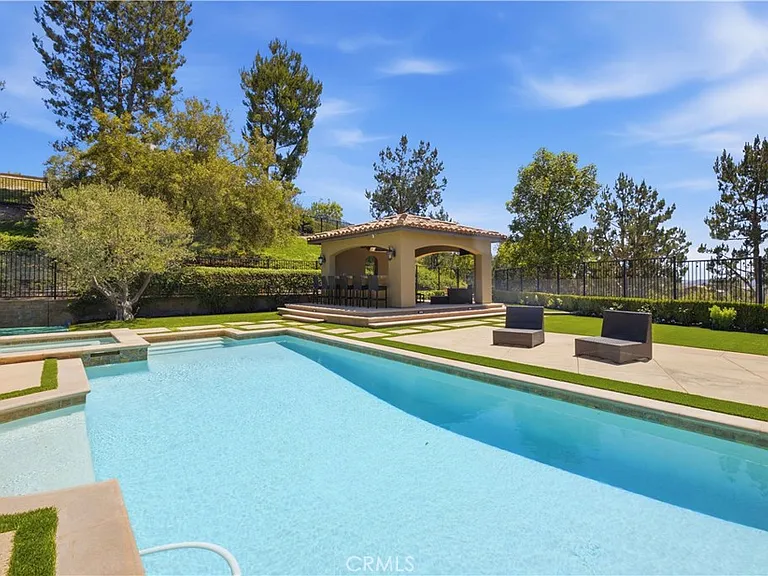17 Sandalo Ct — Photo 34