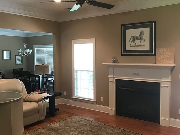 4th image of 216 Canonero Pl