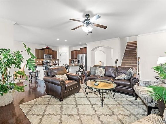 4th image of 11774 Meadowlawn Dr