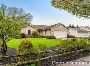 1338 Dewberry Ct NE, Grand Rapids, MI 49505