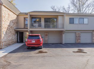 3885 Lone Pine Rd APT 302, West Bloomfield, MI 48323