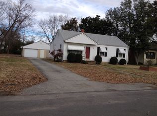 6 E Gray St, Sandston, VA 23150