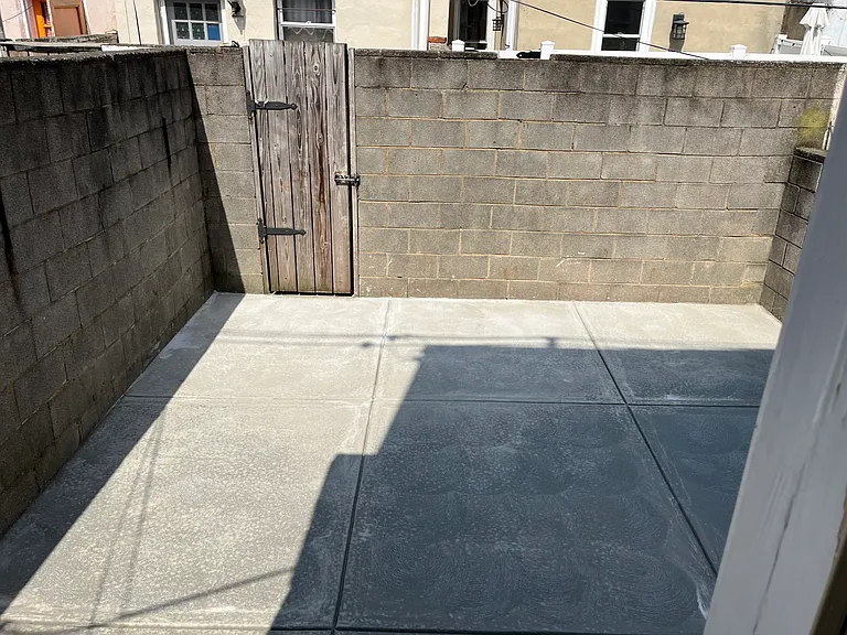 407 Daly St — Photo 22