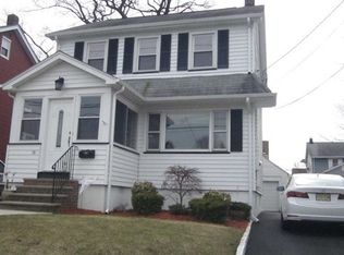 79 Chestnut Ave, Rochelle Park, NJ 07662