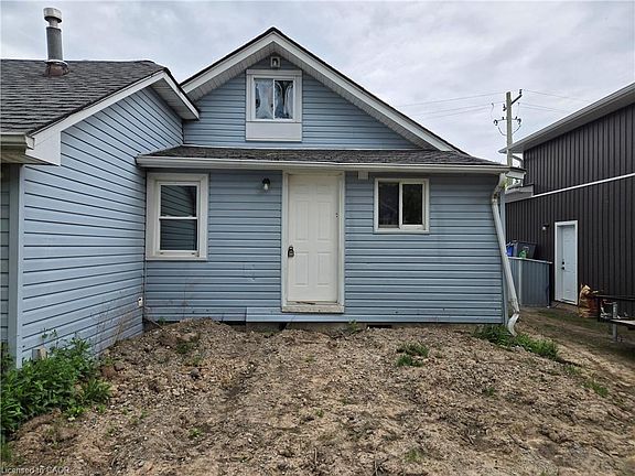 5th image of 303 Ridge Rd S