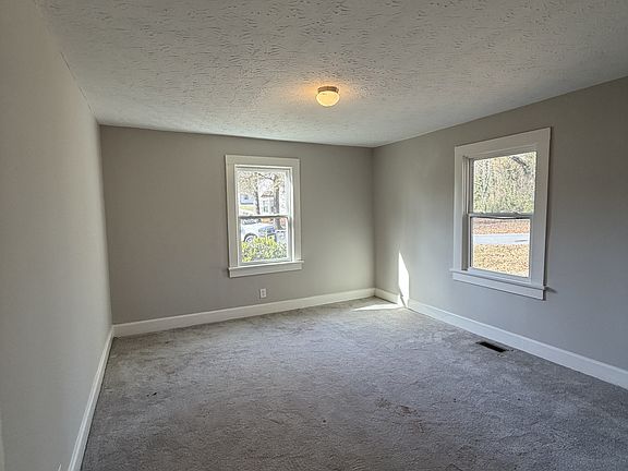 3rd image of 530 N Mulberry St