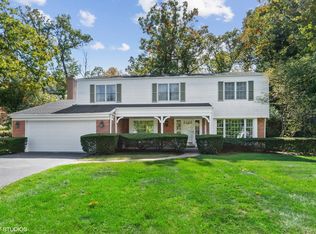 575 Cherokee Rd, Lake Forest, IL 60045