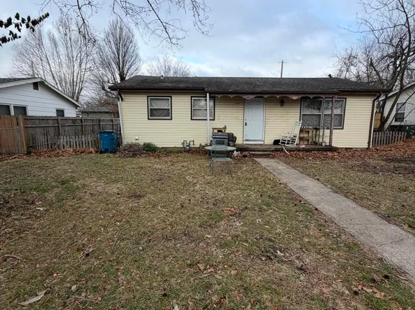 1107 Ash St, Carthage, MO 64836