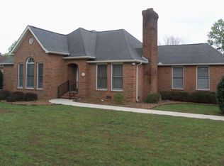 108 Breckenridge Rd, Tullahoma, TN 37388