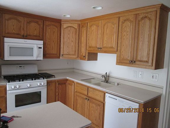 4th image of 702 Holly Ave