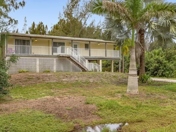 3485 Citrus St, Saint James City, FL 33956