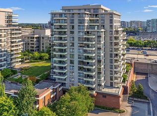 8120 Lansdowne Rd #602, Richmond, BC V6X 0A1