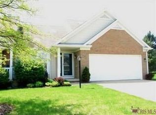 7847 Vanderbilt Dr NW, North Canton, OH 44720