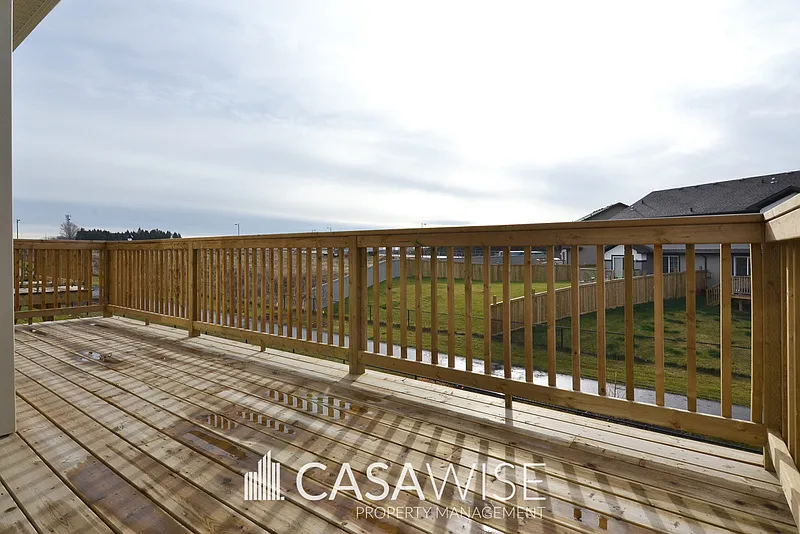 5 bed, 3.0 bath, 2234 sqft, $2,900 — Photo 3