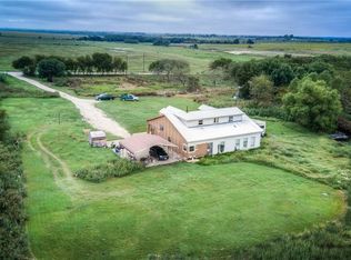 413 Bacak Rd, Ennis, TX 75119