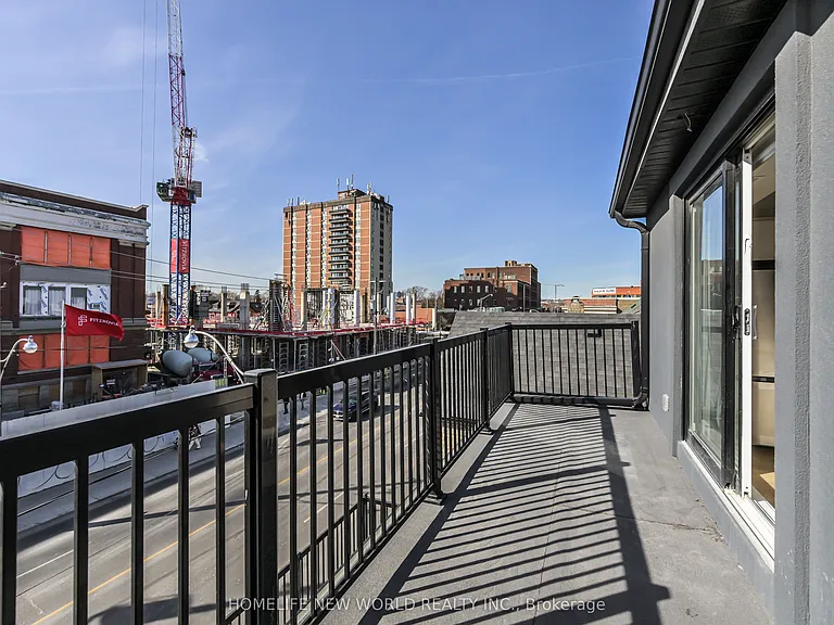997 Dufferin St #UPPER — Photo 22