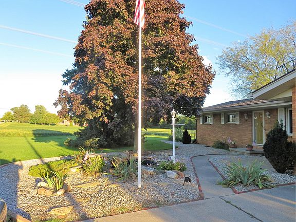 5th image of 2681 County Road K