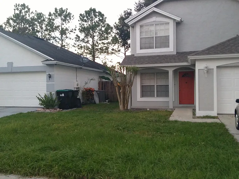 9509 Chandon Dr — Photo 1