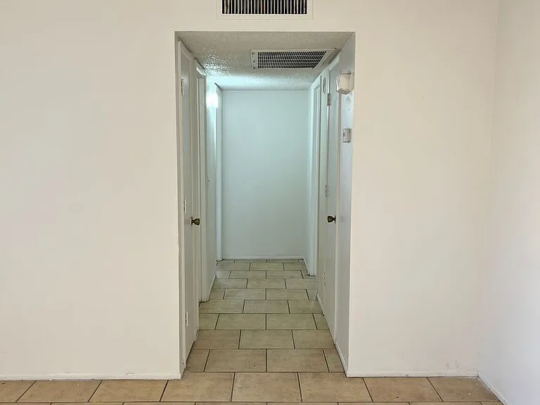 Catalina View Apartments — Photo 75