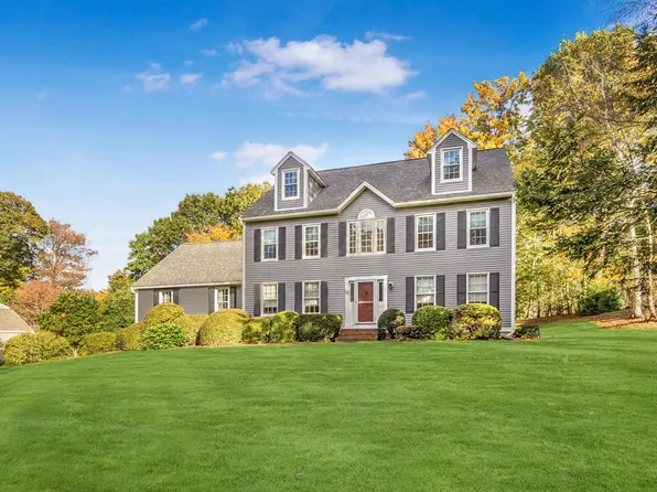 22 Saint Cyr Drive, Hampton, NH 03862