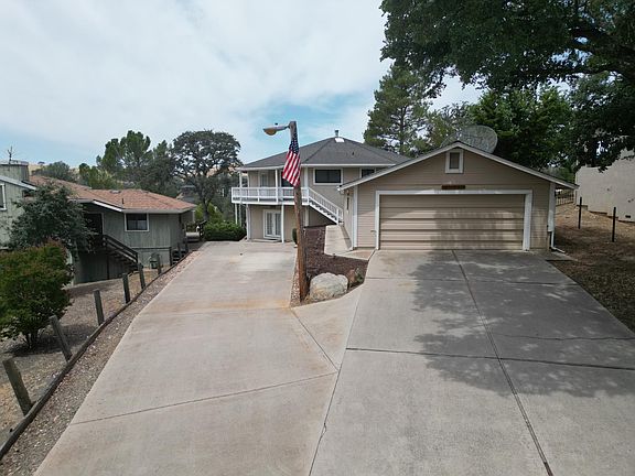 3rd image of 286 Tennis Ct