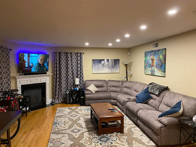29 Vinton St #2 — Photo 1