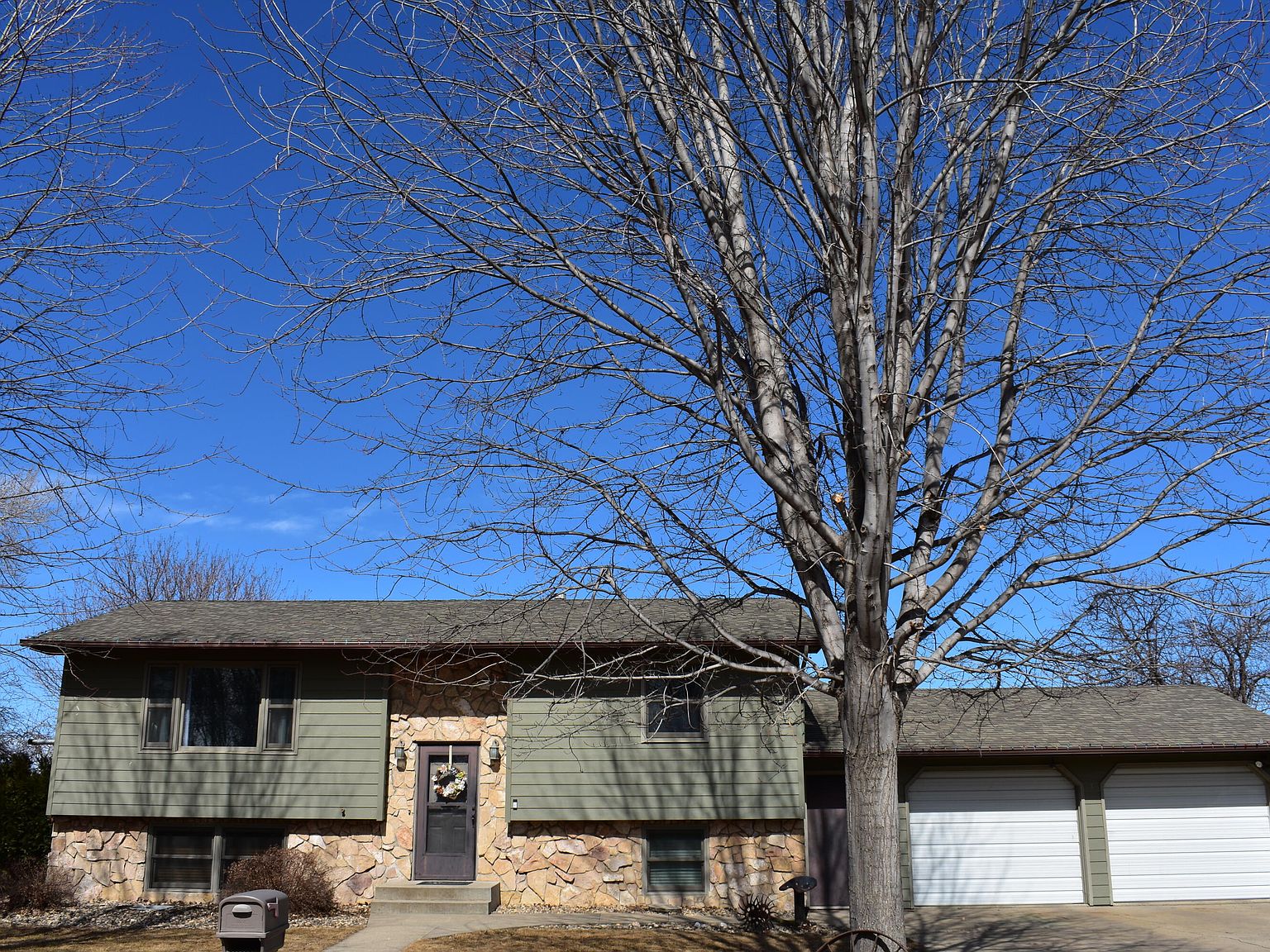 3021 Meadow Dr, Redfield, SD 57469 Zillow