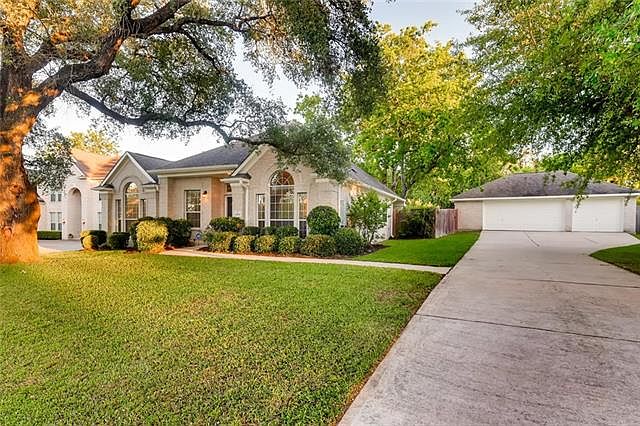 1st image of 12020 Emerald Oaks Dr