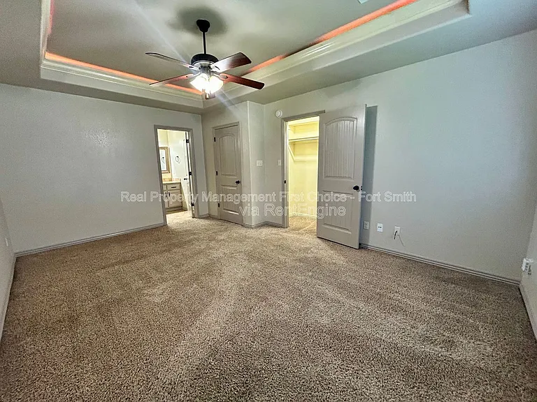 4802 S 28th St — Photo 11