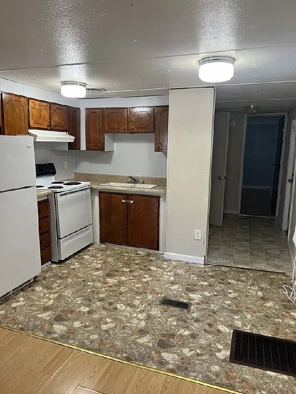 10835 Bent Branch Rd — Photo 3