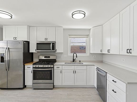 5th image of 4150 W 83rd St