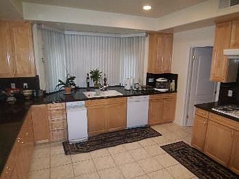 2nd image of 1014 E Olive Ave
