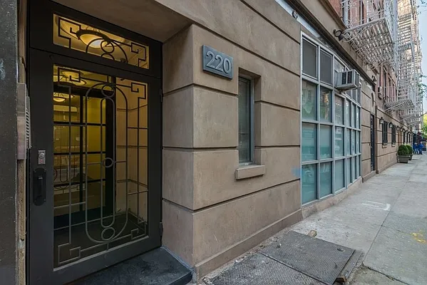 Rented by REAL New York | media 14