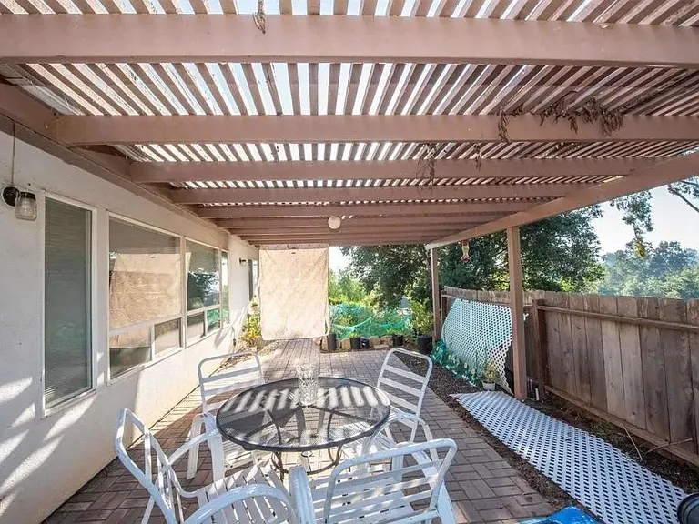 31494 Oak Glen Rd — Photo 4