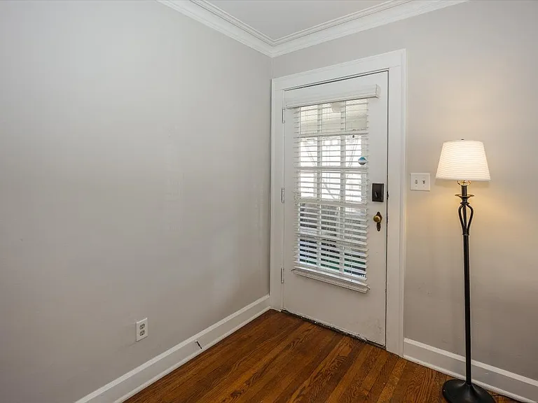 6140 Winthrop Ave — Photo 5