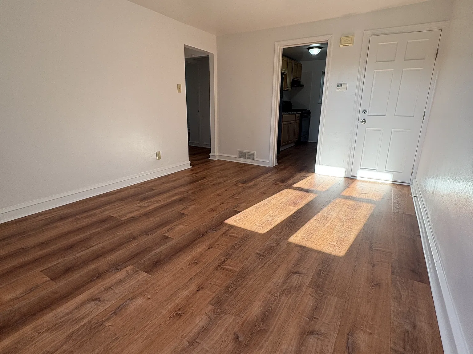 71 S. Evergreen Ave - B — Photo 2