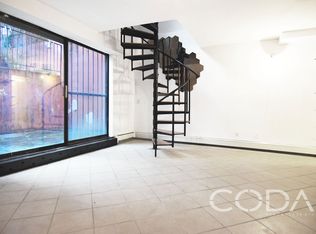 180 Huron St APT 1R, Brooklyn, NY 11222