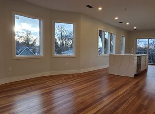179 Appleton St #2, Cambridge, MA 02138