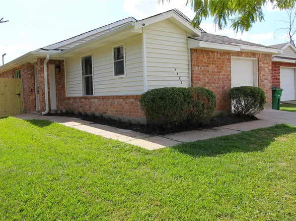 7713 Ellis Dr, Missouri City, TX 77489