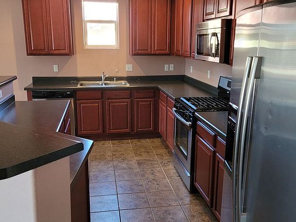 3rd image of 601 Menaul Blvd NW #2003