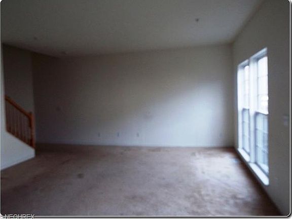 4th image of 2904 Cambridge Cir