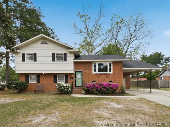 2929 Skycrest Dr, Fayetteville, NC 28304